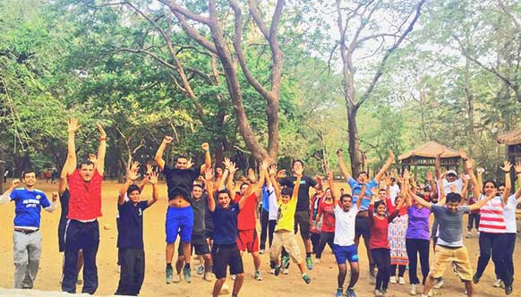 Why not kickstart your Sunday with a workout! Stretch, run and get active.