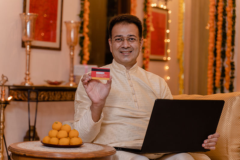 Celebrate a wholesome Diwali with Axis Bank Credit Card Celebrate a wholesome Diwali with Axis Bank Credit Card