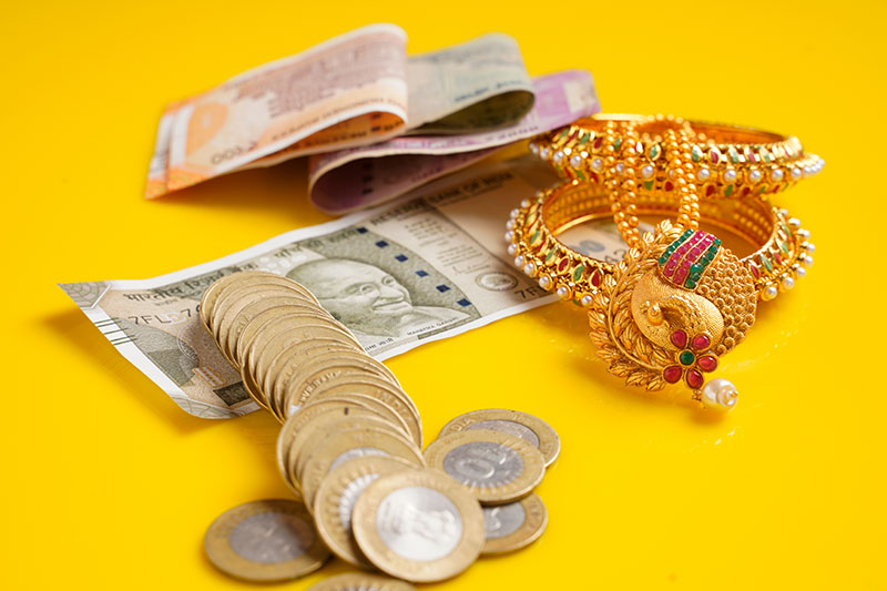 How a Gold Loan Affects Your CIBIL Score - Axis Bank