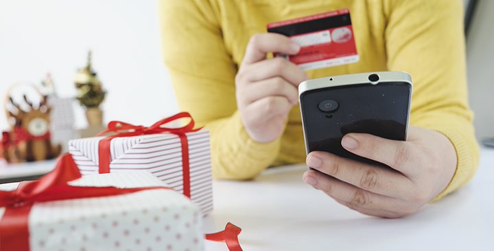 How to redeem rewards on Axis Bank credit card? How to redeem rewards on Axis Bank credit card?