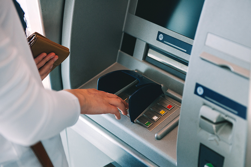Bank ATMs - What are Benefits or Uses of ATMs | Axis Bank