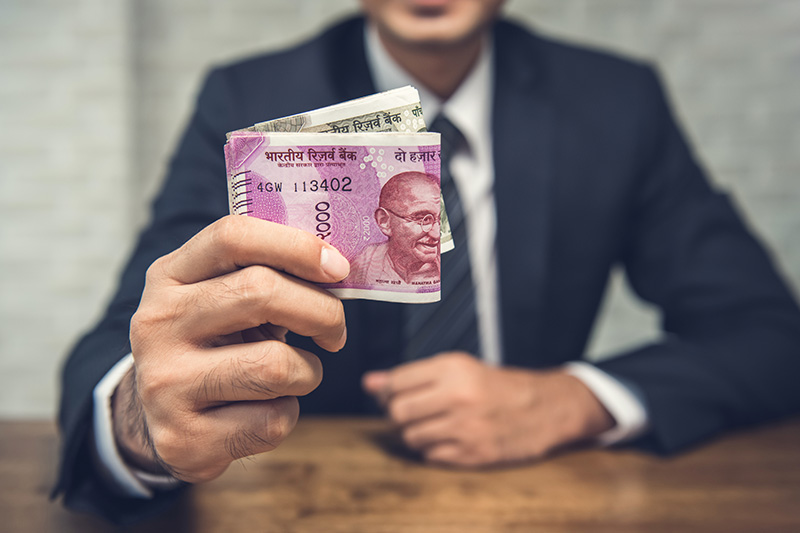 Why a personal loan is better than borrowing money from friends and family Why a personal loan is better than borrowing money from friends and family